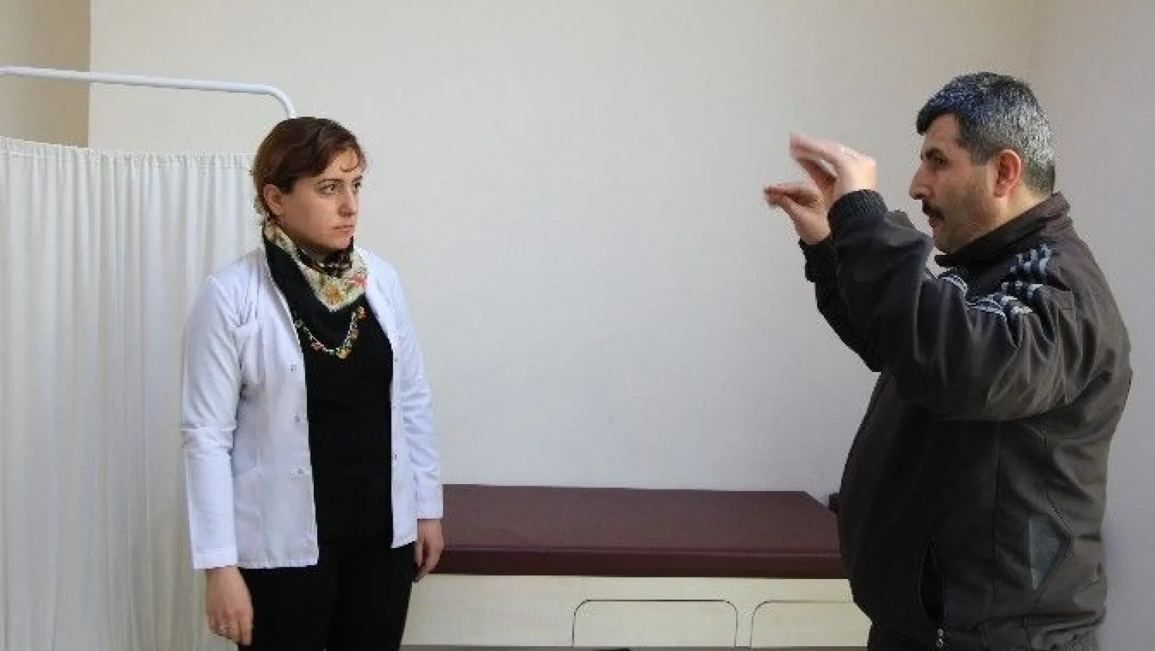 İranlı Doktor Malatya'daki Parkinson hastalarının umudu oldu
