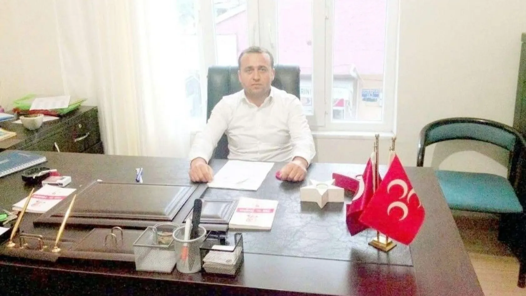Besni'de MHP'li İlçe Başkanı Hamdi Arslan:
