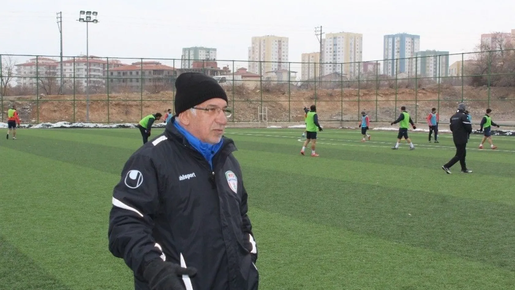 Yeşilyurt Belediyespor, Karaköprü Belediyespor maçının hazırlıklarını tamamladı
