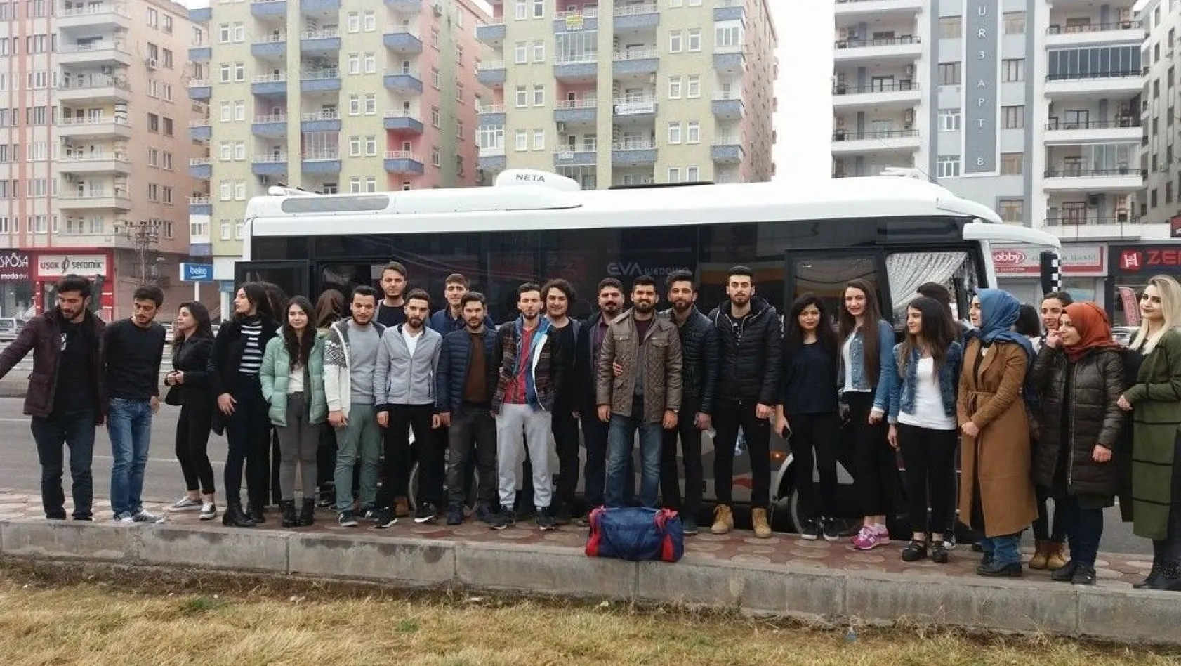 Genç mühendis adayları kariyer zirvesi için Gaziantep'e gitti