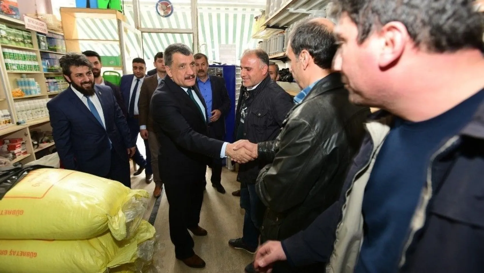 Belediye Başkanı Gürkan, Battalgazi Esnaf Odasını ziyaret etti
