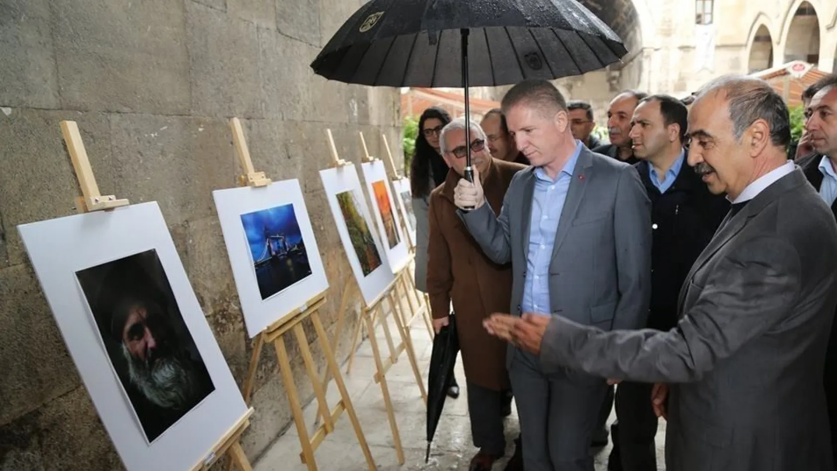 Sivas tarihi mirasını anlatan fotoğraf sergisi açıldı
