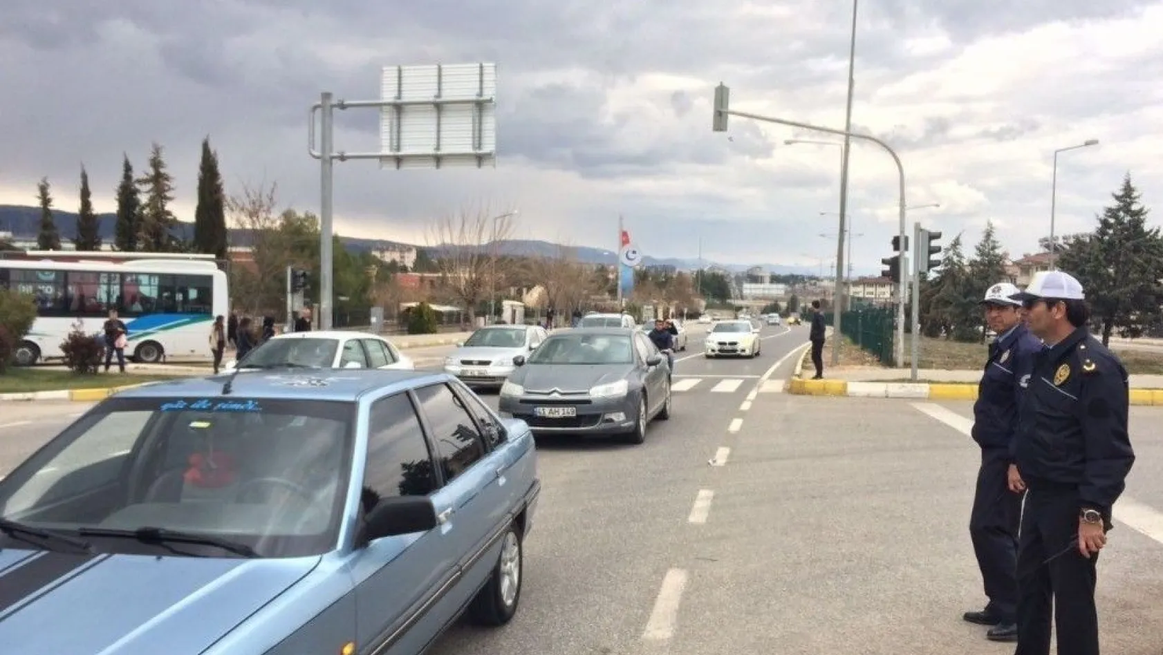 Adıyaman Atatürk Bulvarında trafik akışı sağlandı
