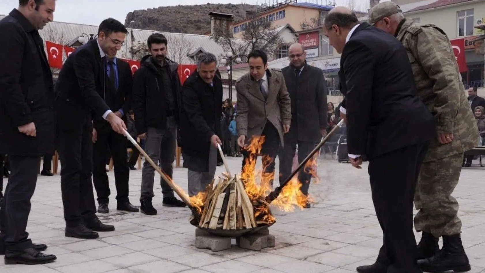 Tunceli'de Nevruz çeşitli etkinliklerle kutlandı
