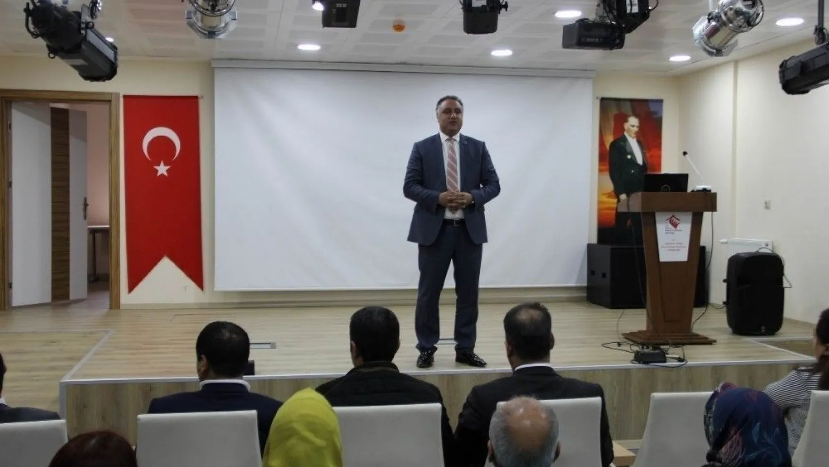 Sağlık-Sen Diyarbakır Şube Başkanı Nurhak Ensarioğlu:
