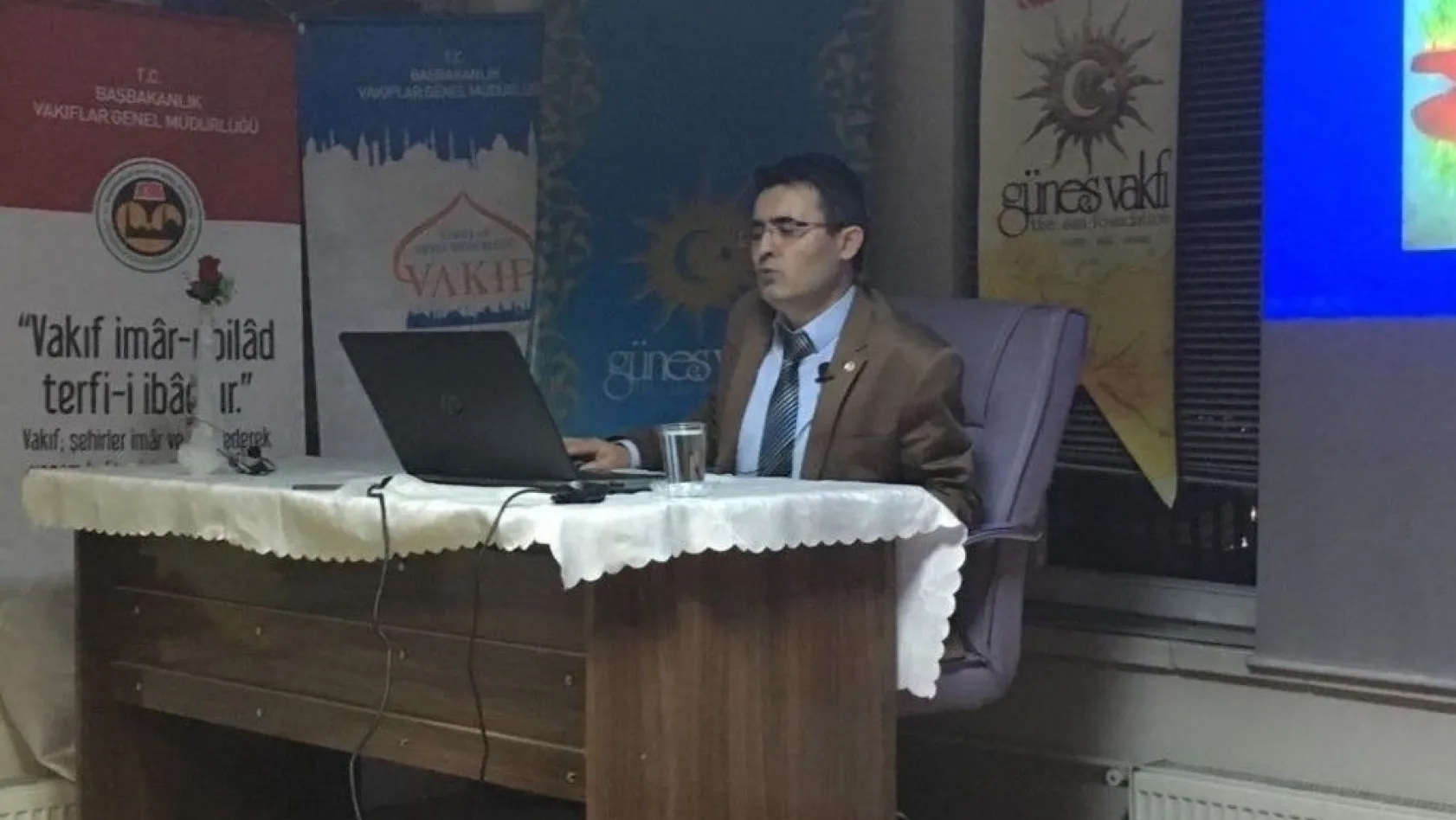 Güneş Vakfı'nda 'Orta Asya'da Nevruz Kutlamaları' konferansı
