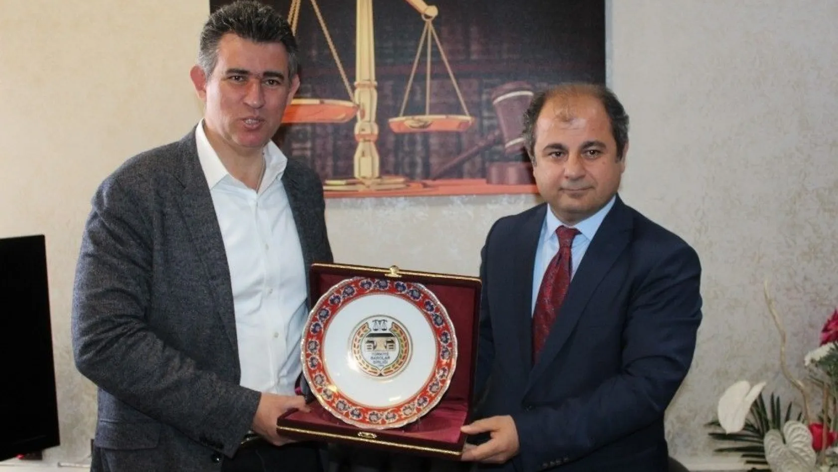 TBB Başkanı Metin Feyzioğlu Malatya Barosunu ziyaret etti
