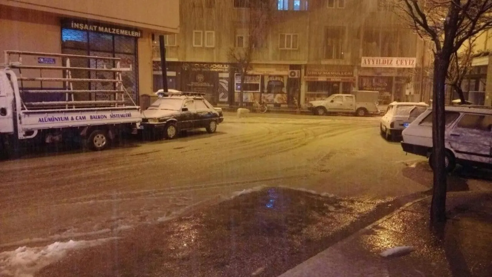 Kahramanmaraş'ta Nisan ayında kar sürprizi
