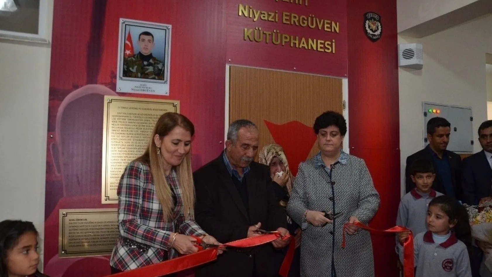 Şehit Niyazi Ergüven Kütüphanesi açıldı
