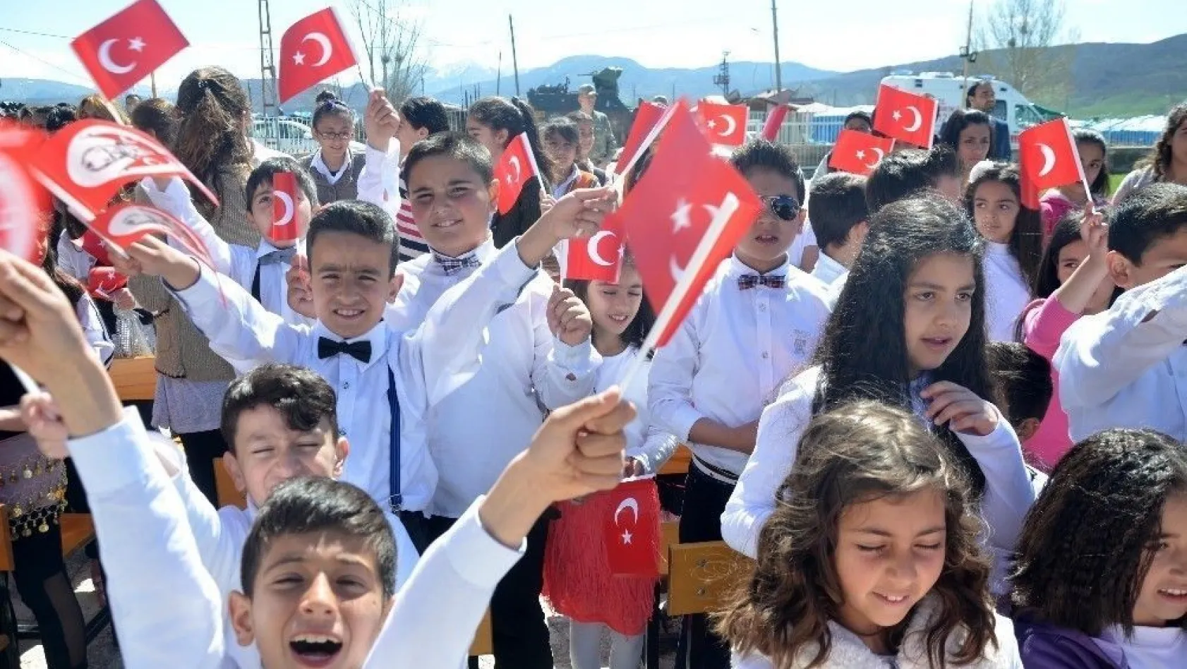 Ovacık'ta 23 Nisan kutlamaları
