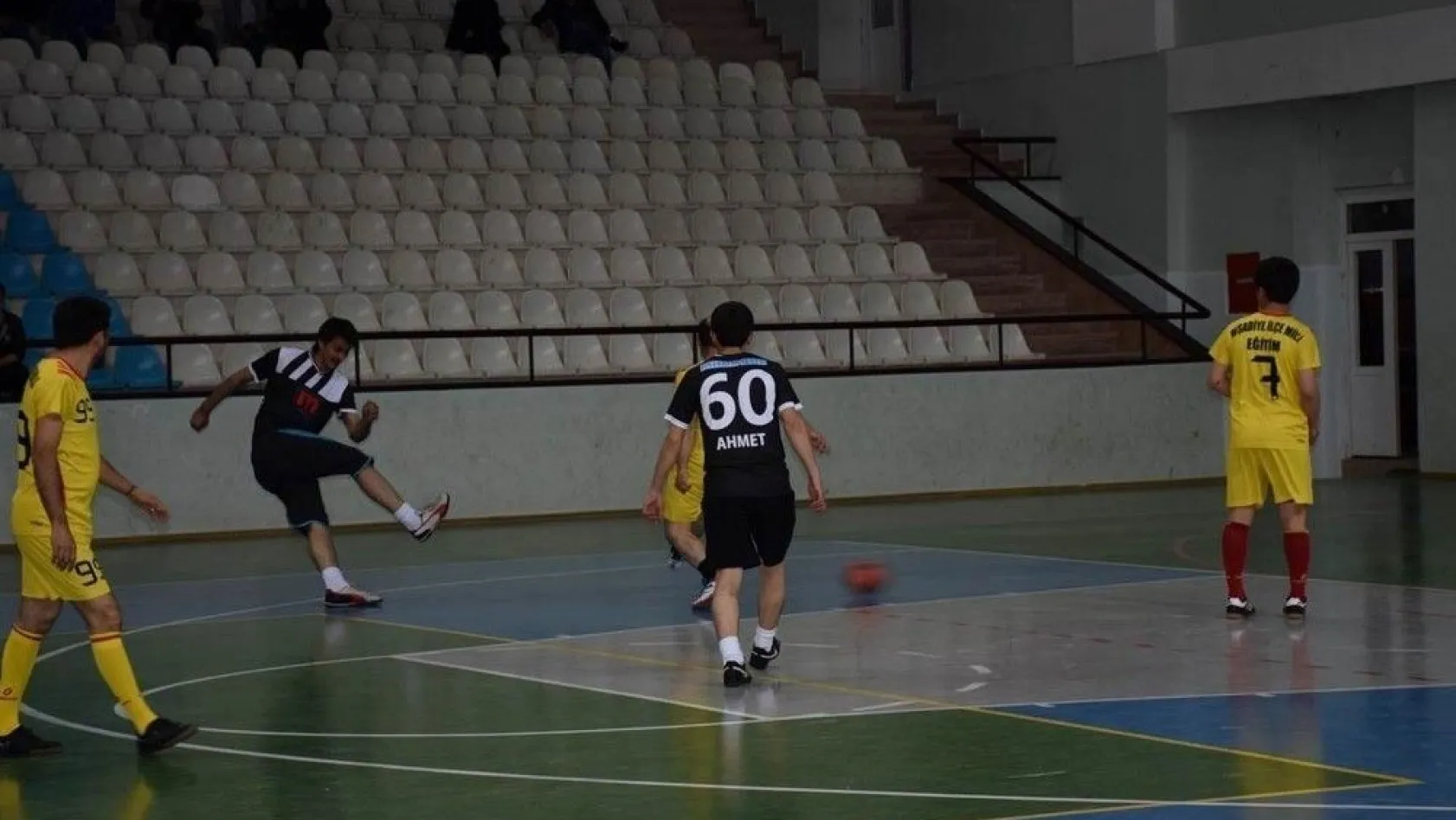Reşadiye'de 15 Temmuz Şehitleri Anma Futsal Turnuvası düzenlendi
