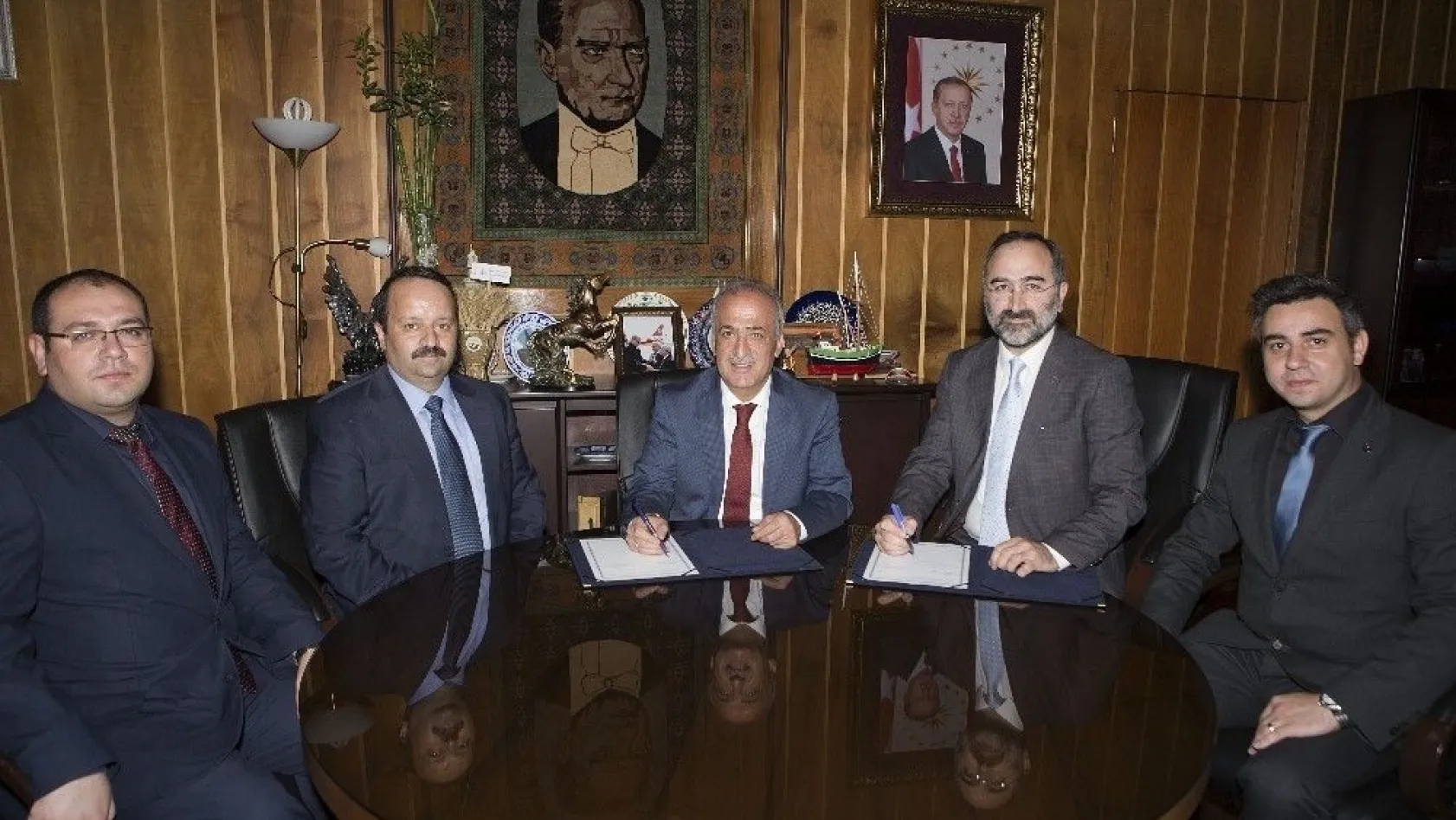 Atatürk Üniversitesi ile Yunus Emre Enstitüsü arasında iş birliği protokolü imzalandı
