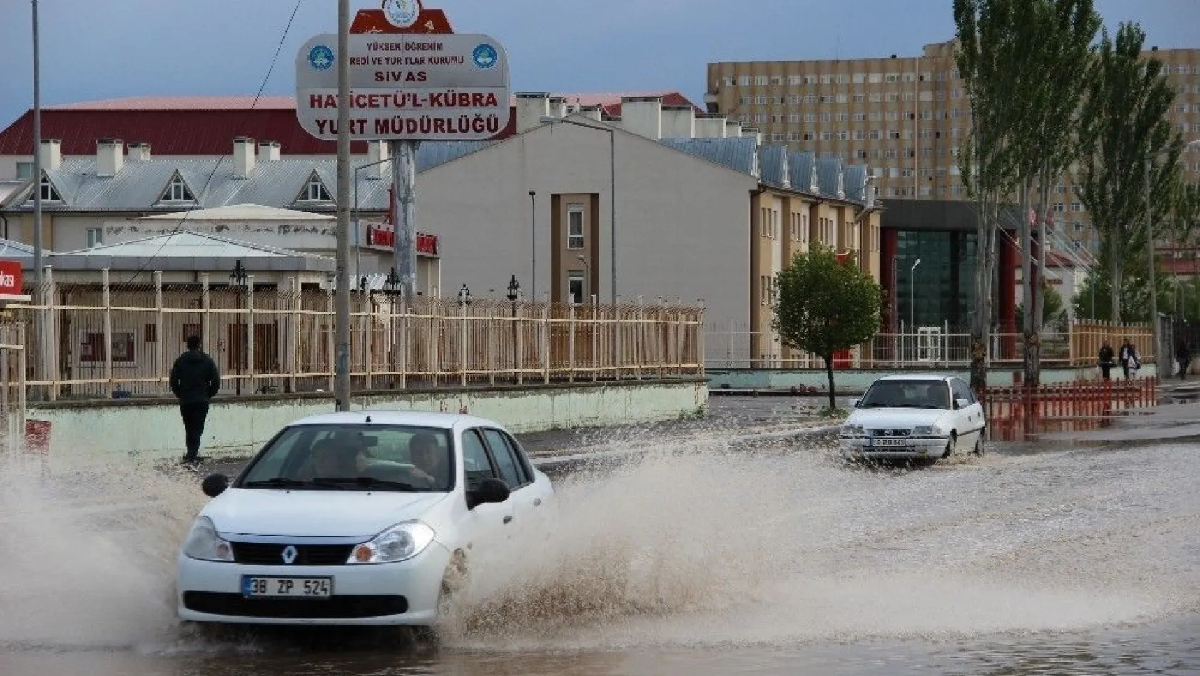 Sivas'ta şiddetli yağış
