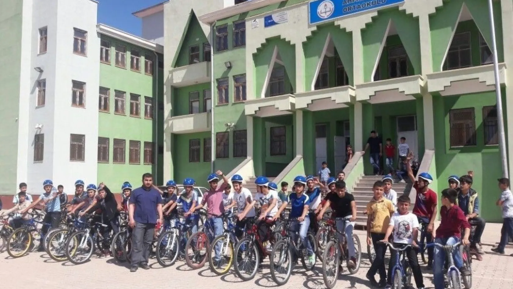 Ahmedi Hani Ortaokulu'nda bisiklet şenliği
