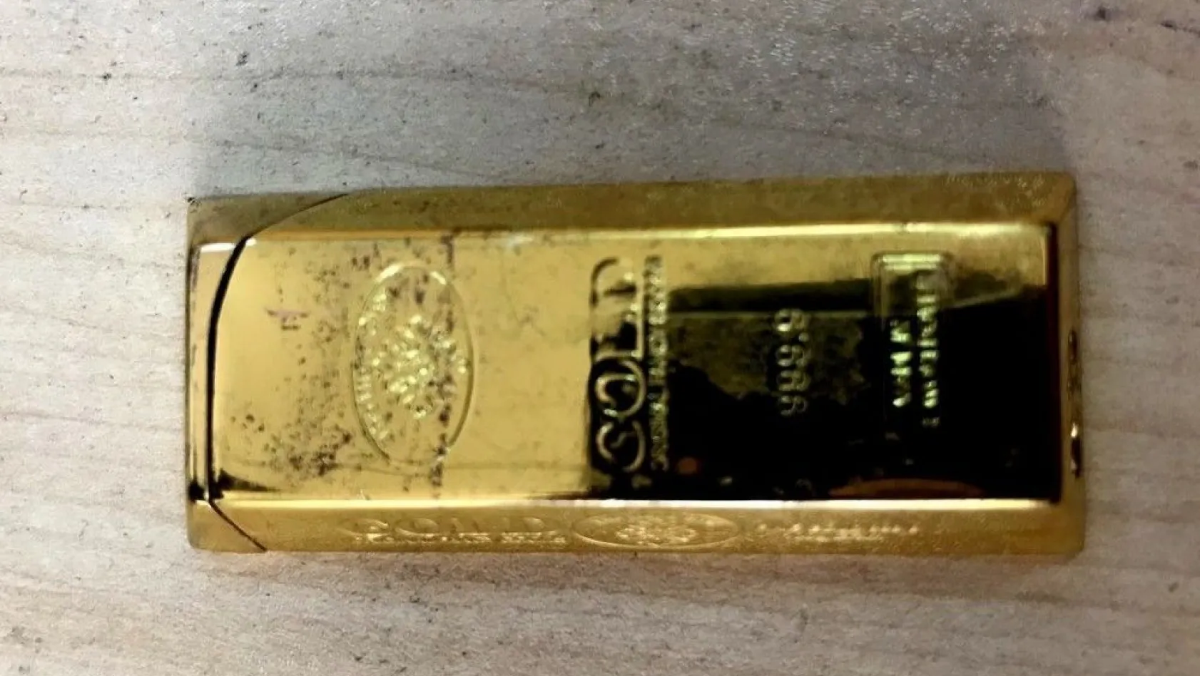 Adıyaman'da 5 TL'lik çakmakları 'külçe altın' diye satan dolandırıcılar yakalandı
