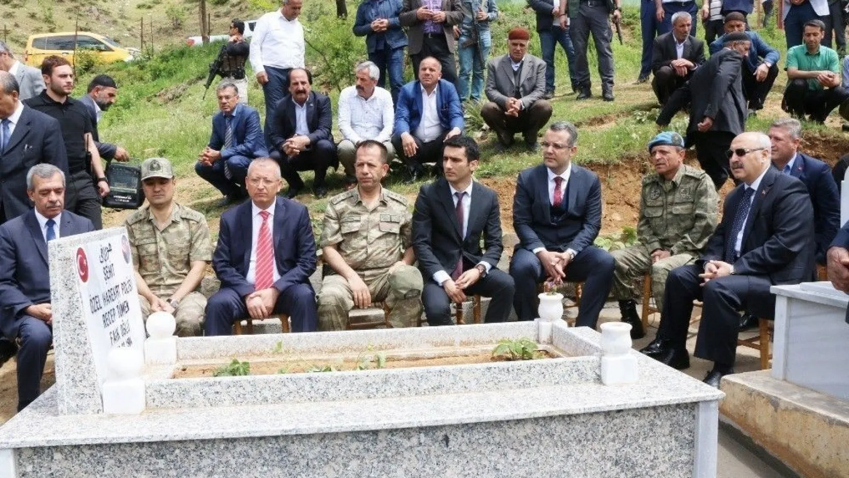 Şehit polis mezarı başında anıldı

