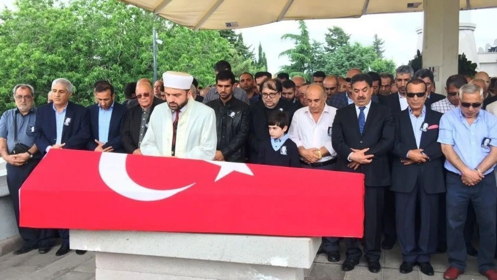 Malatyalı eski Bakan Karaaslan İstanbul'da ebediyete uğurlandı
