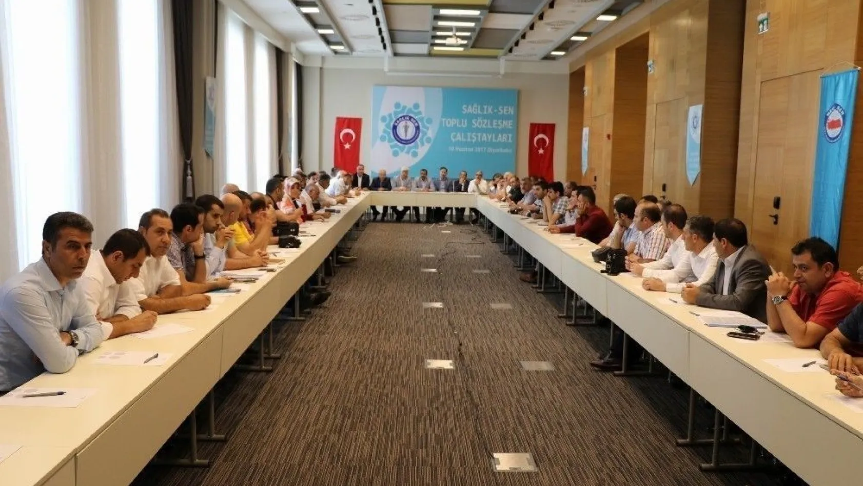 Sağlık-Sen toplu sözleşme çalıştayını Diyarbakır'da gerçekleştirdi
