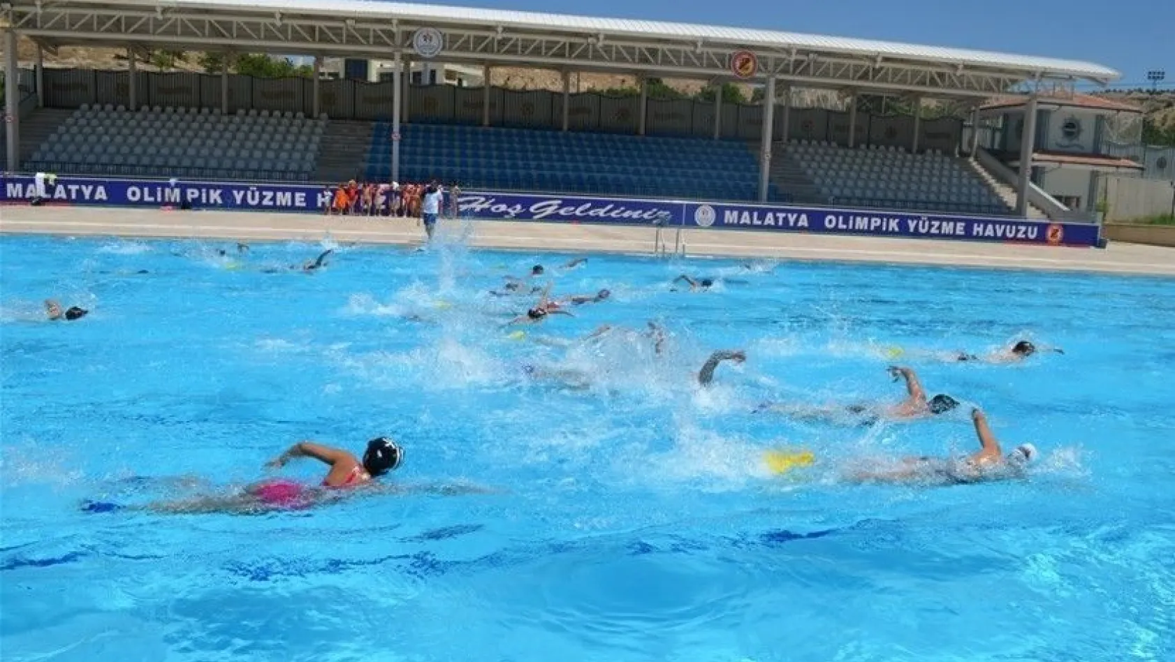 Olimpik havuz sezonu açıyor
