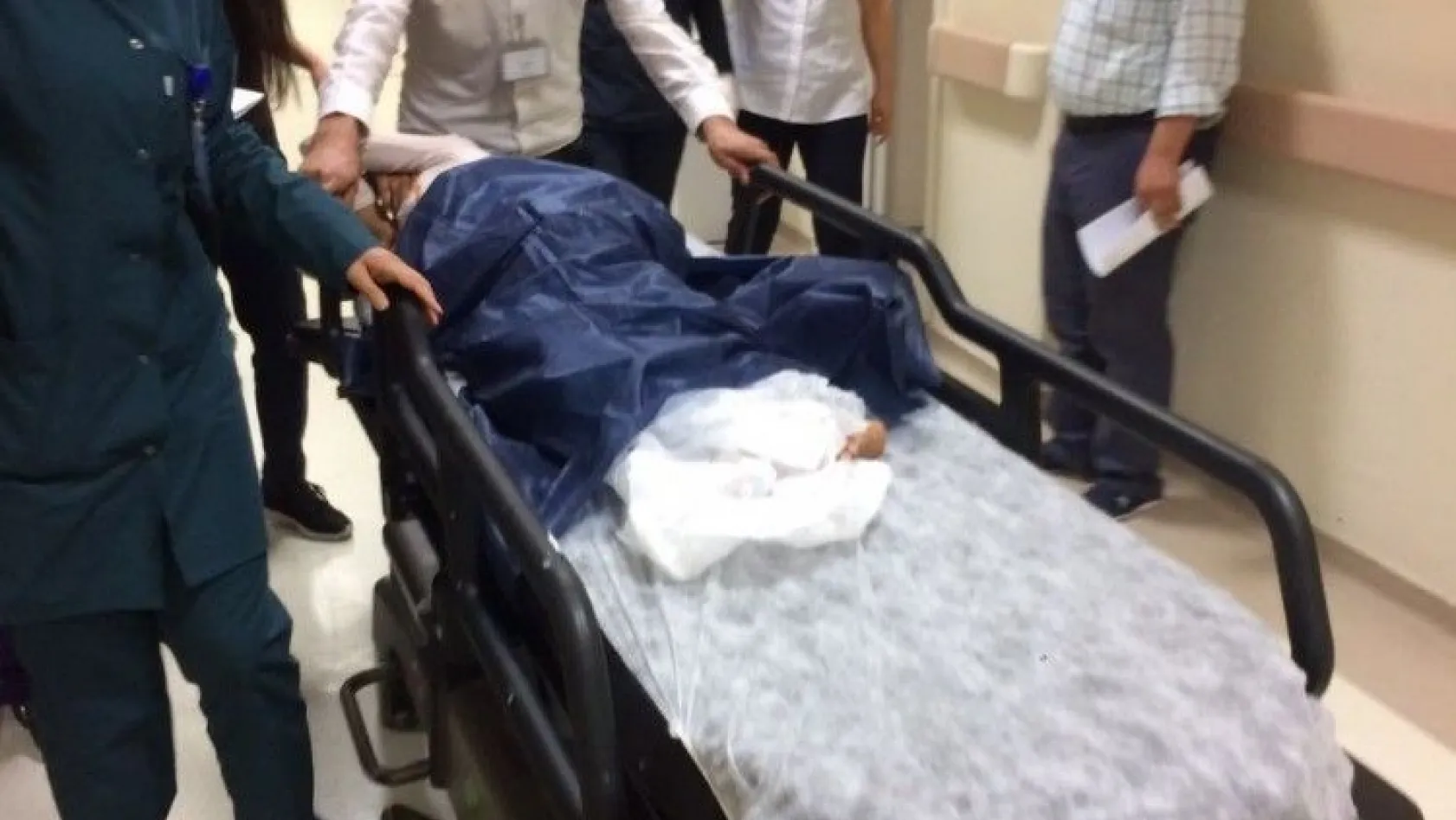 Otomobilin çarptığı Suriyeli kız yaralandı
