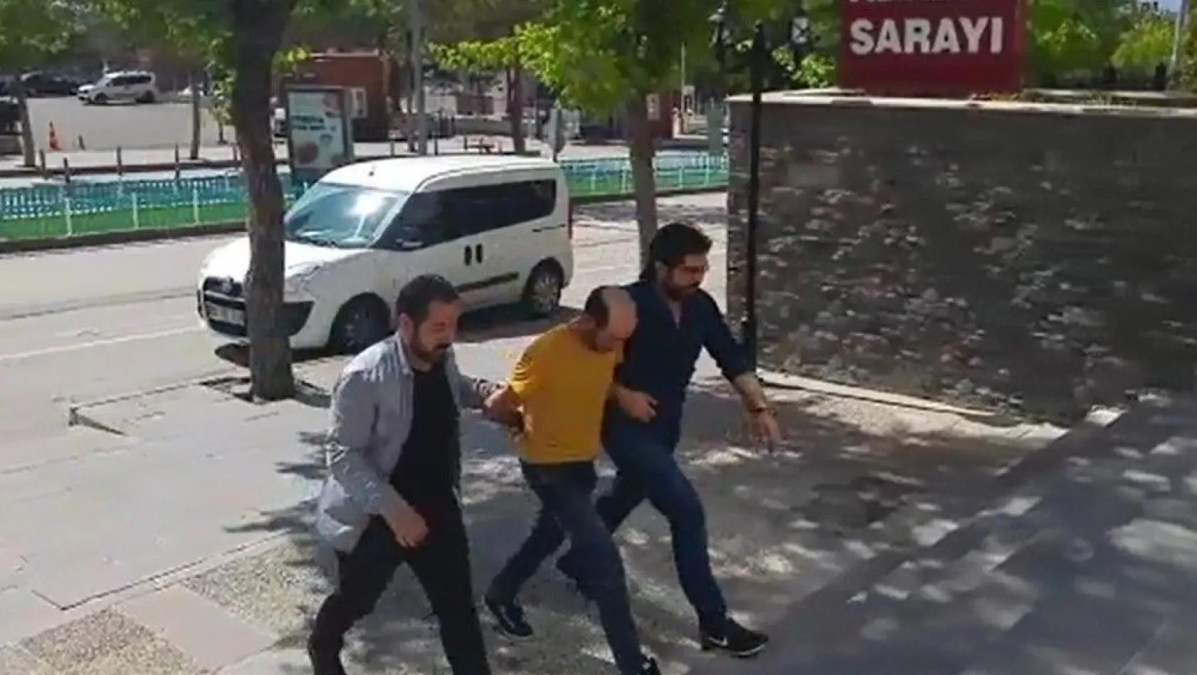 Erzurum'da dolandırdı Doğubayazıt'da yakalandı
