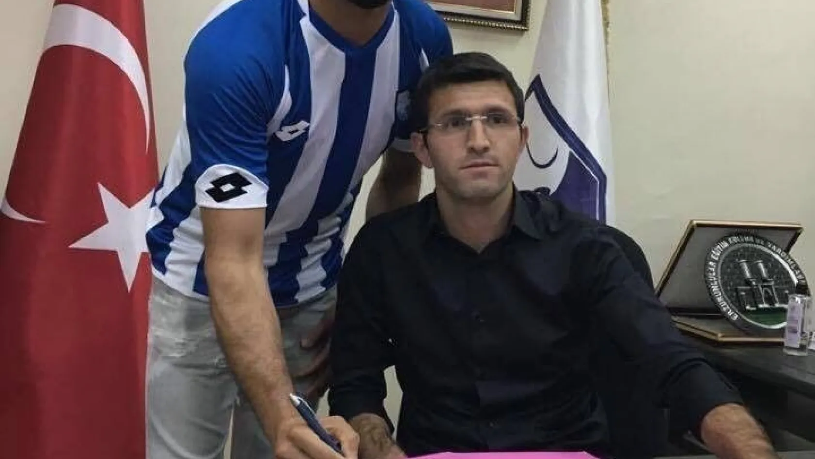B.B.Erzurumspor'a iki yıldız transfer daha
