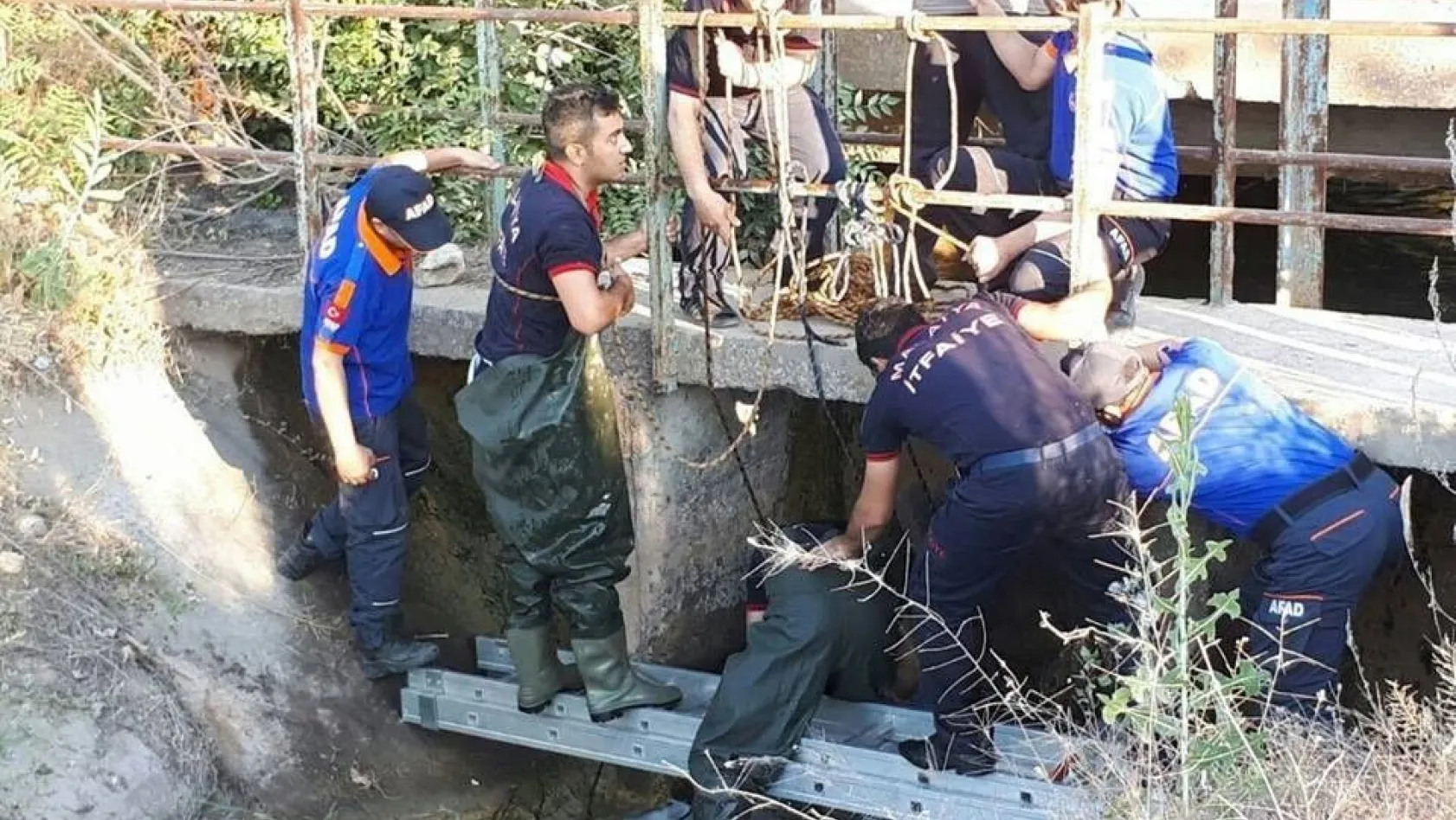 Malatya'da otomobil sulama kanalına uçtu: 1 ölü, 2 yaralı