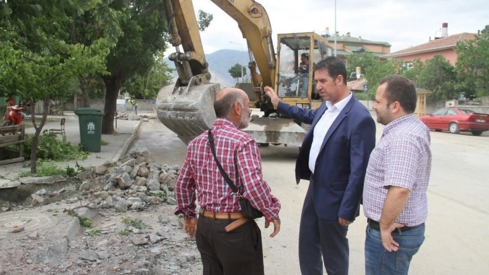Erzincan Belediyesi çalışmalarına aralıksız devam ediyor
