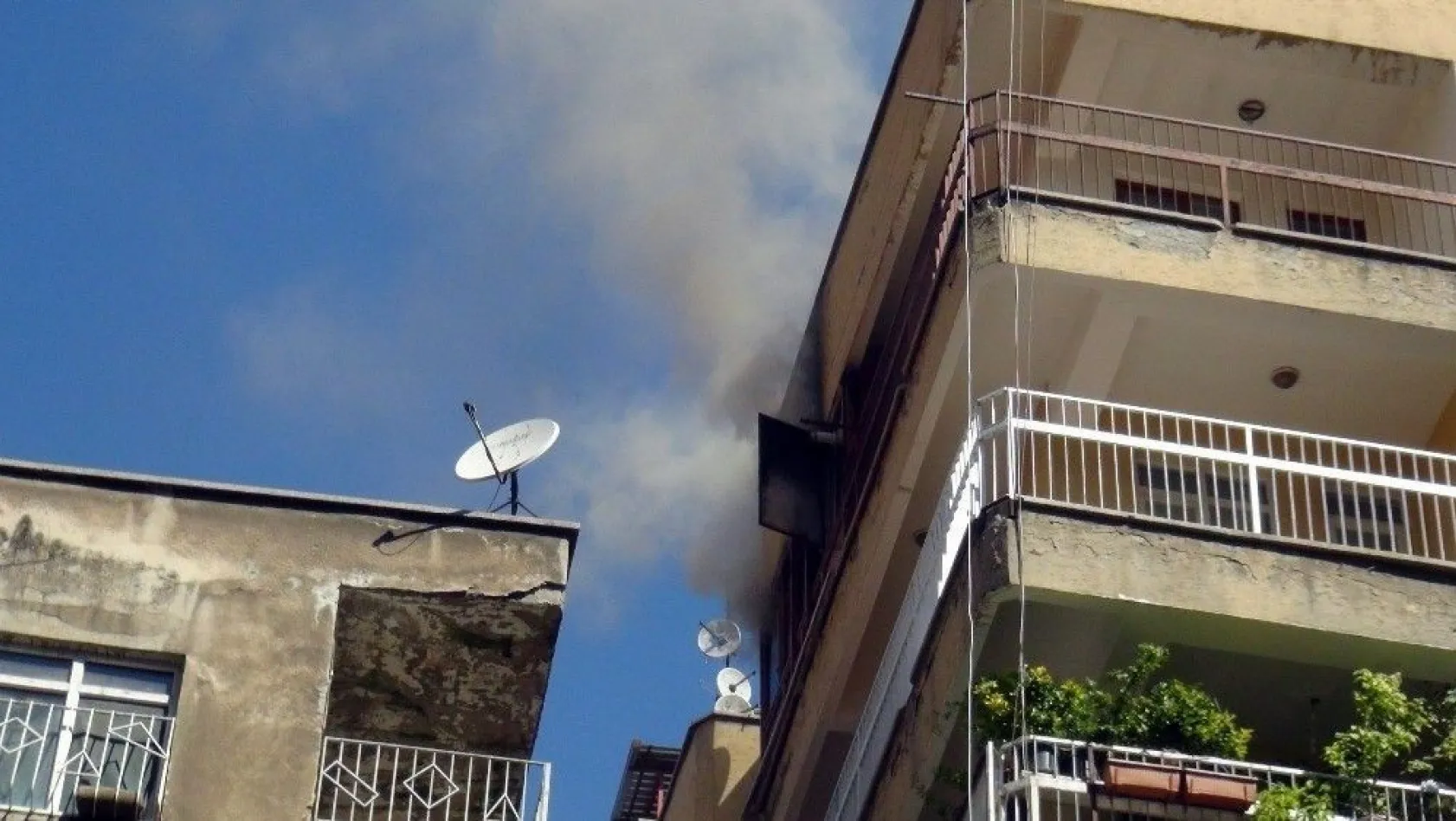Diyarbakır'da korkutan yangın
