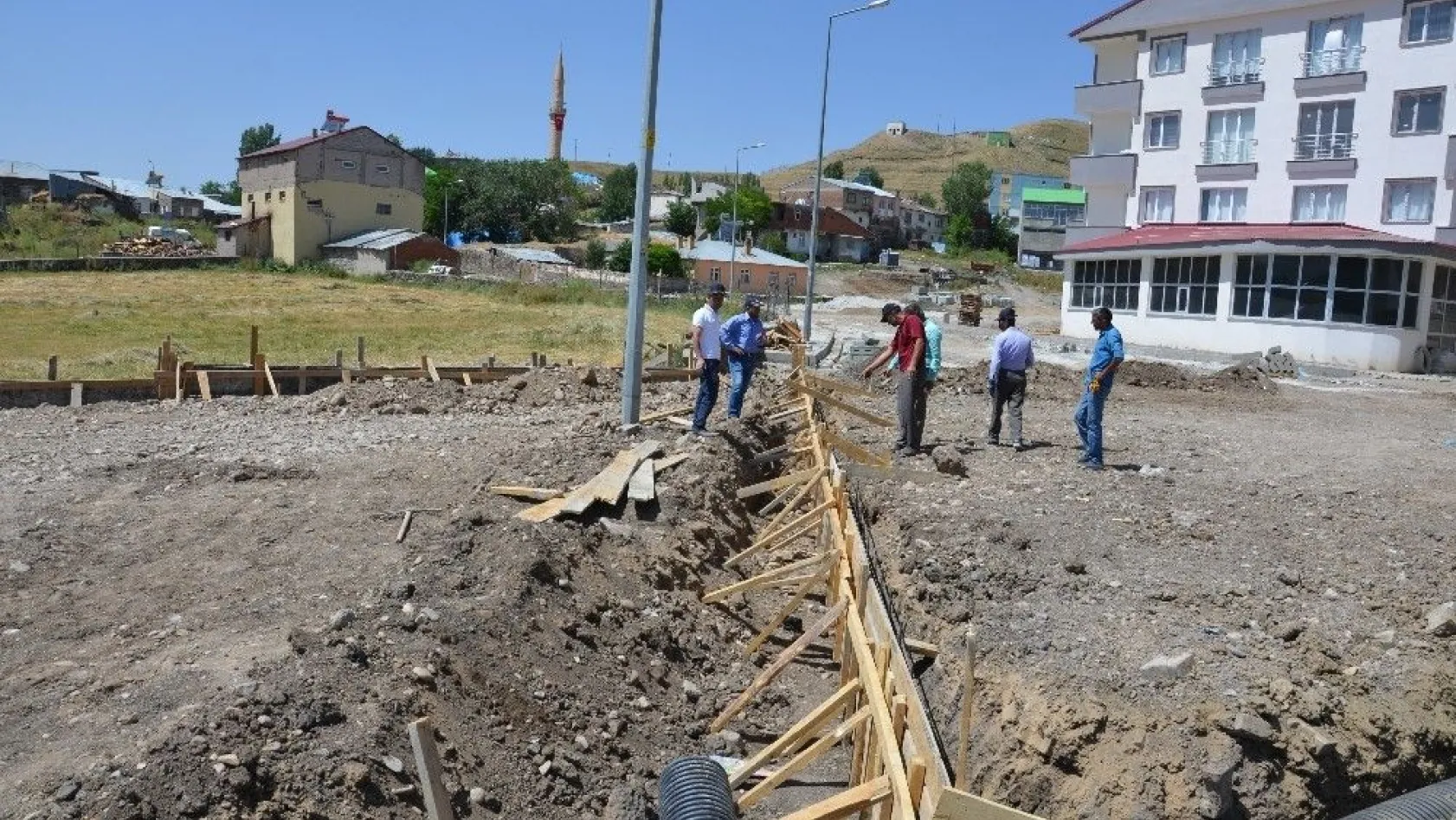 Çat Belediye Başkanı Kılıç, ilçede altyapı seferberliği başlattı
