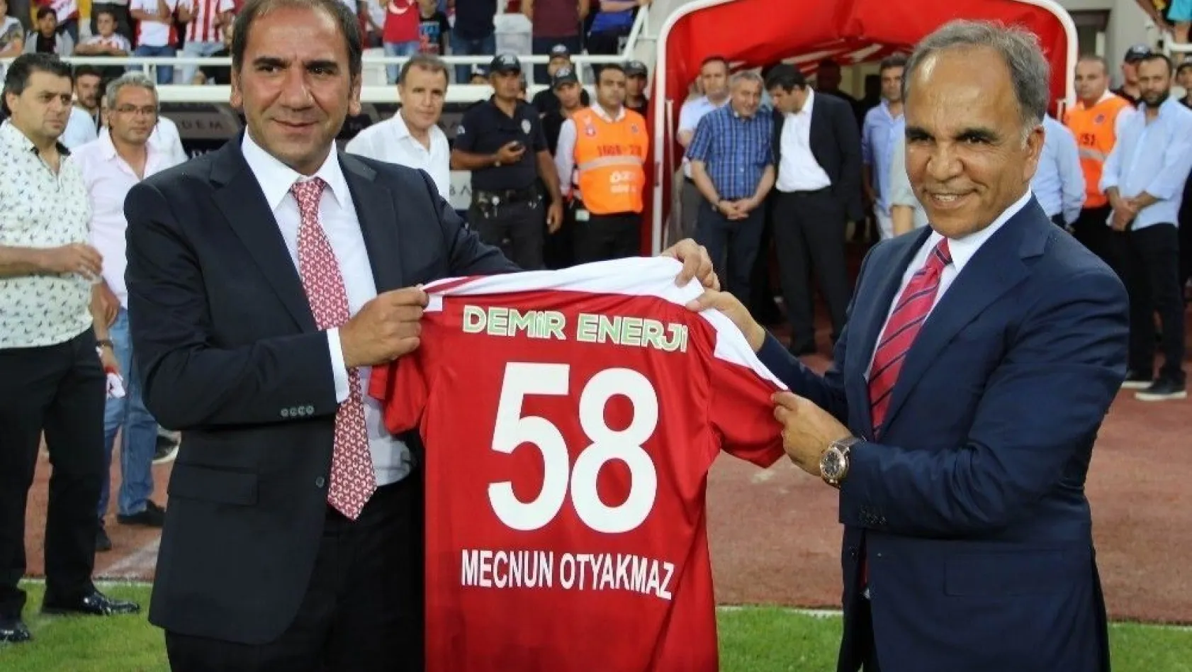 Otyakmaz: 'Yeni sezonda güçlü bir Sivasspor izlettireceğiz'
