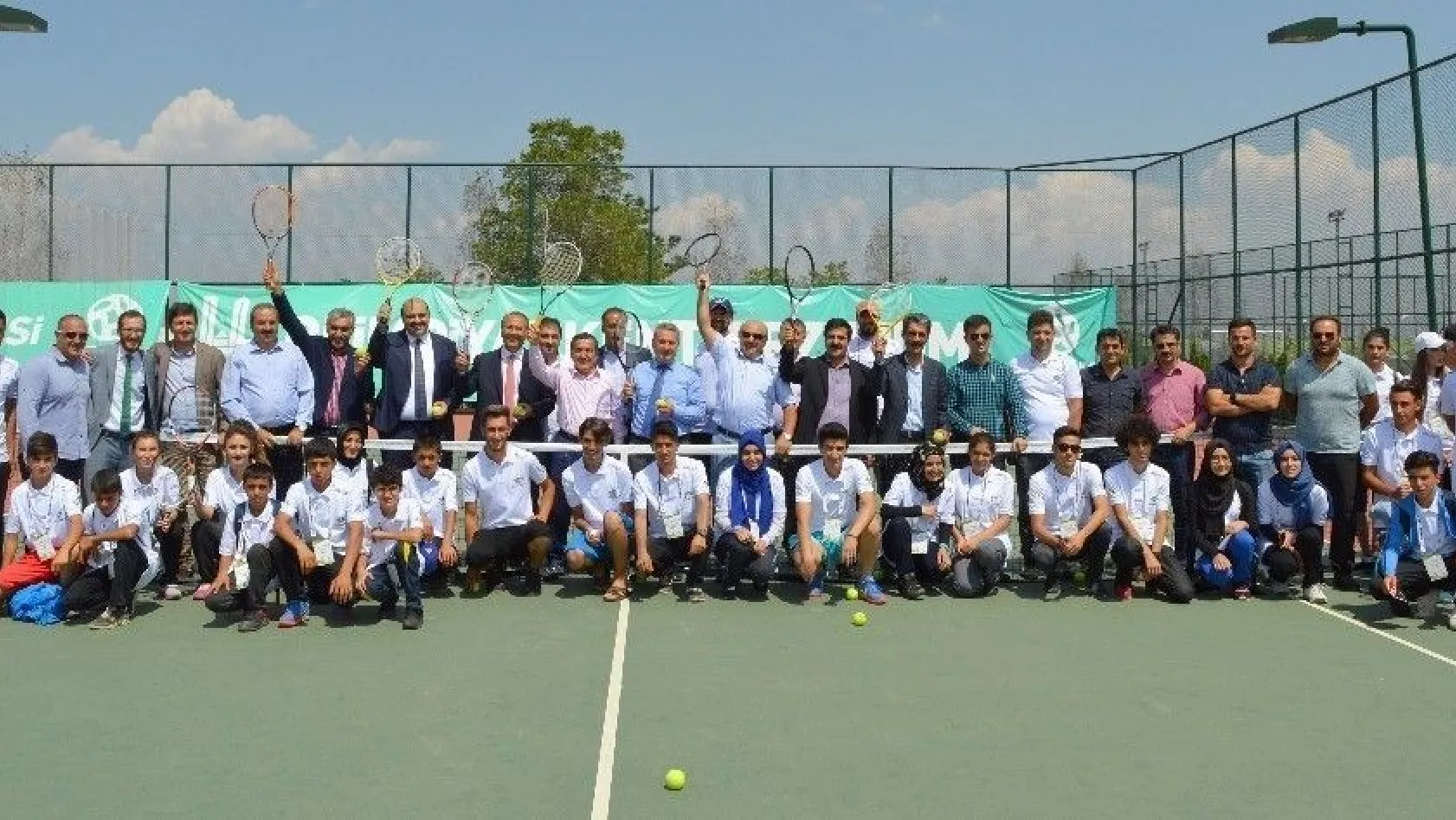 Erzurum'da sporda yeni bir heyecan: Doğu Tenis ligi başladı
