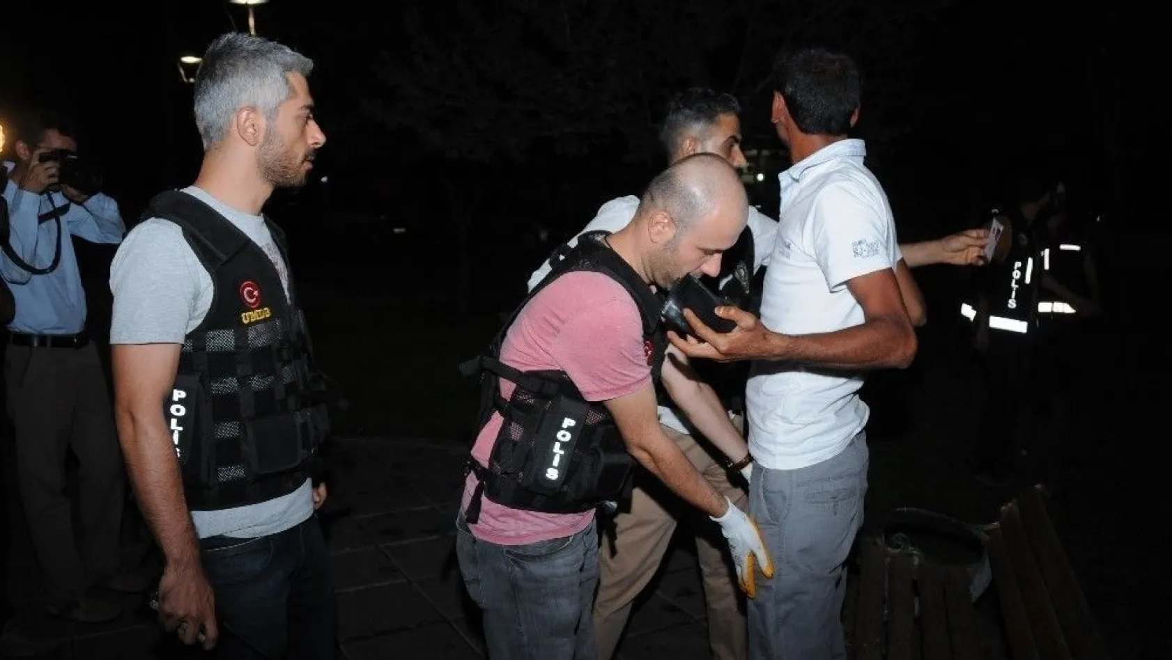 Diyarbakır'da 400 polisle uyuşturucu uygulaması