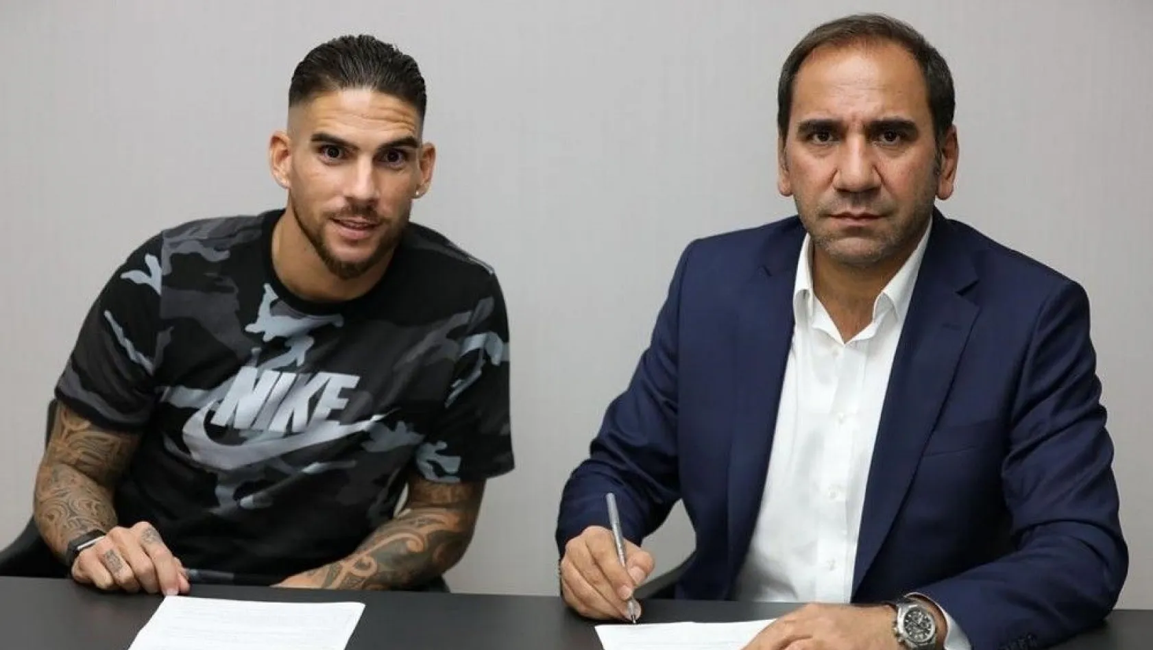 Sivasspor, Carl Medjani ile 2 yıllık sözleşme imzaladı
