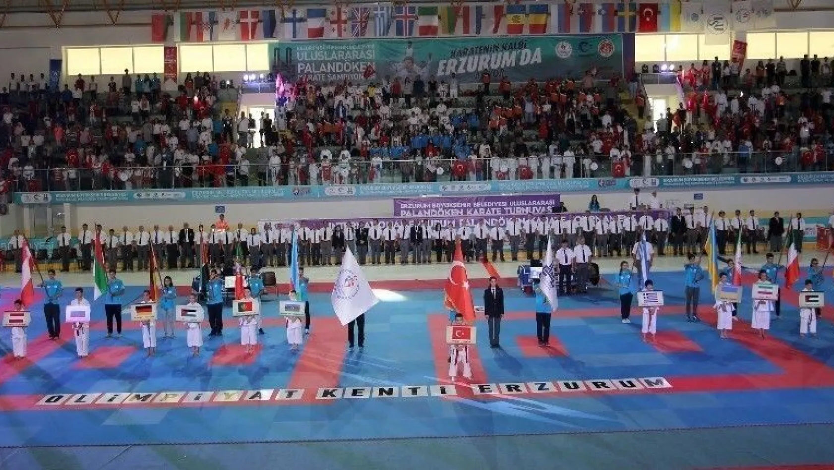 Avrupa'nın en prestijli karate turnuvası başladı
