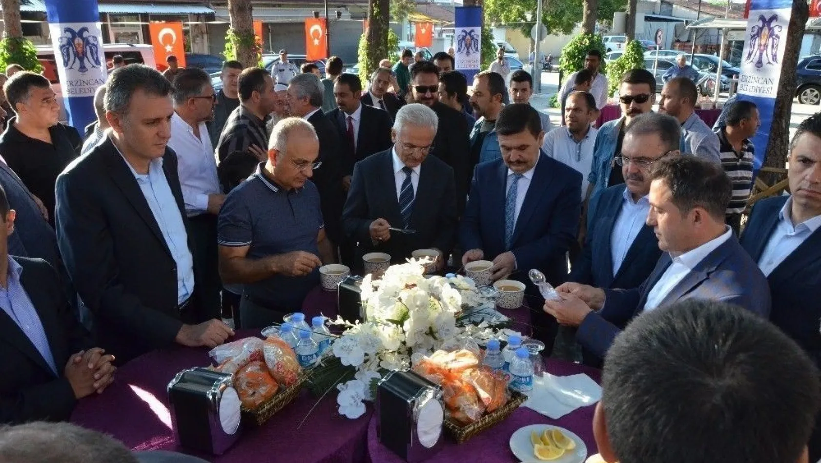 Erzincan'da bayramlaşma töreni
