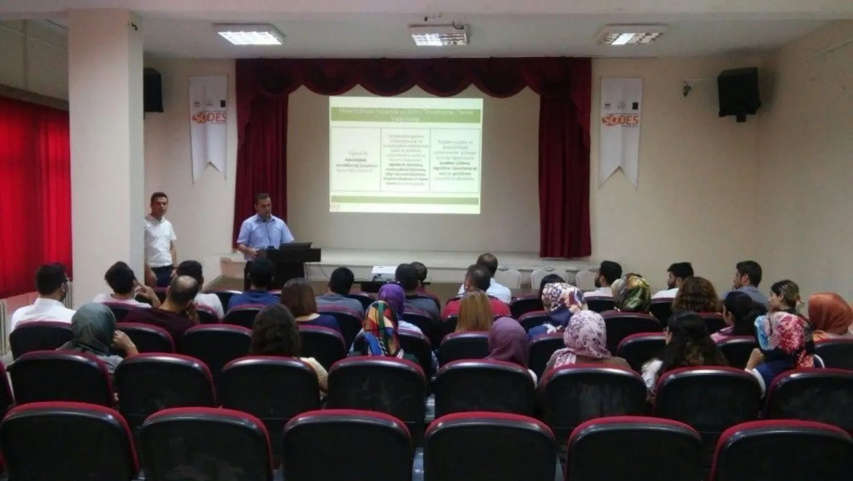 Kahta'da yenilenen öğretim programlarının tanıtım toplantıları başladı
