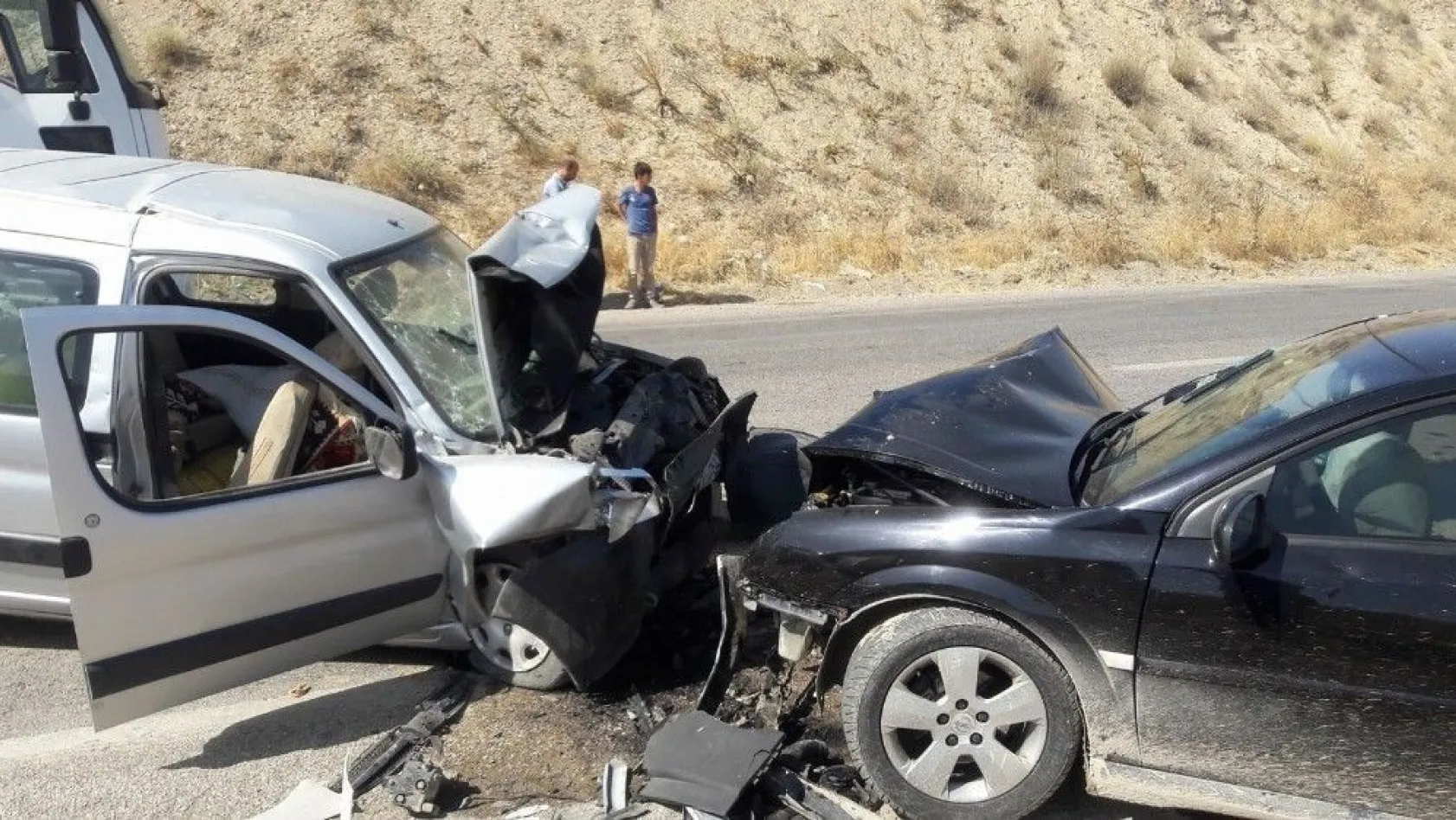 Kahta'da trafik kazası: 9 yaralı
