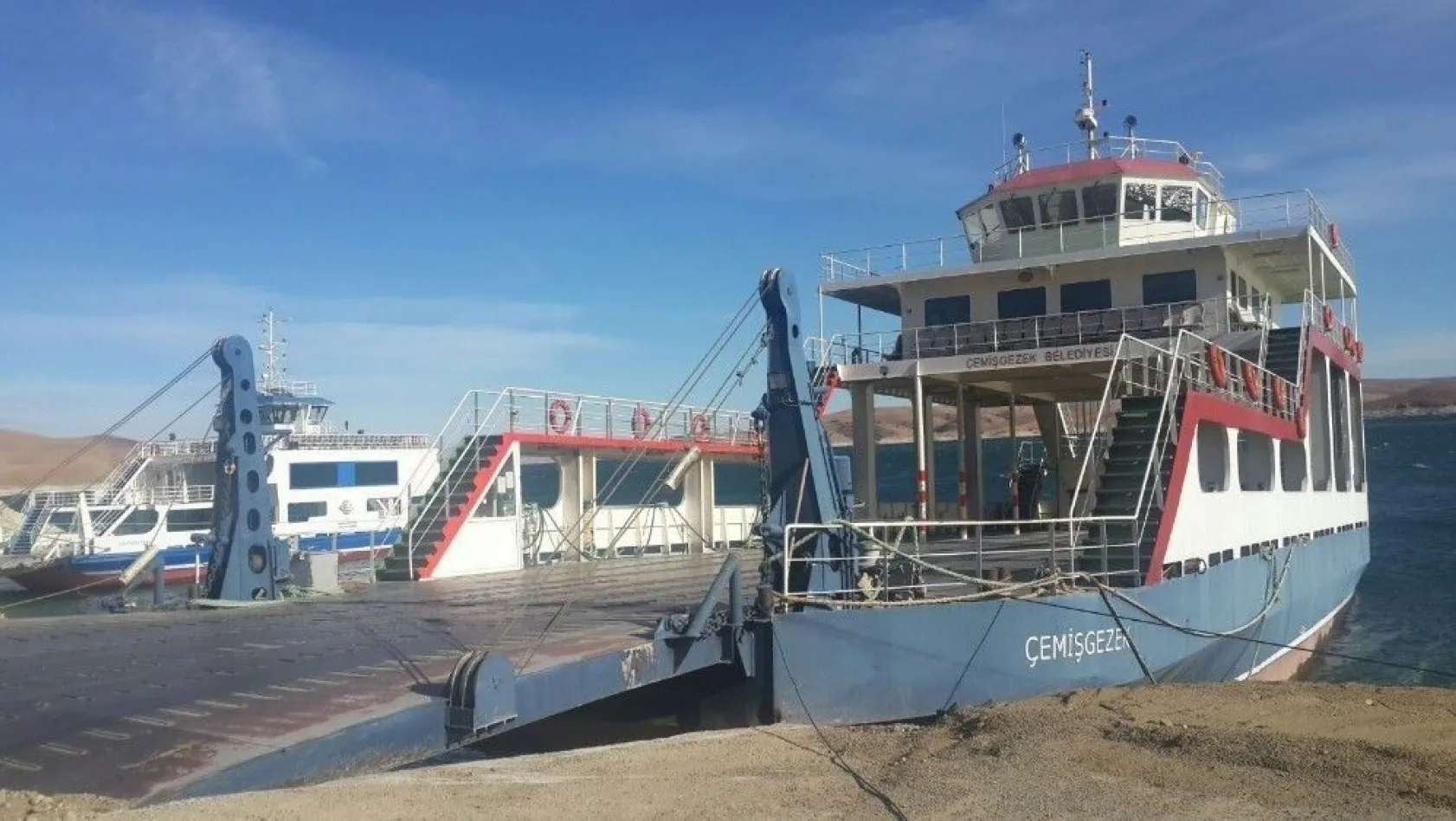 Elazığ-Çemişgezek arası feribot seferleri iptal
