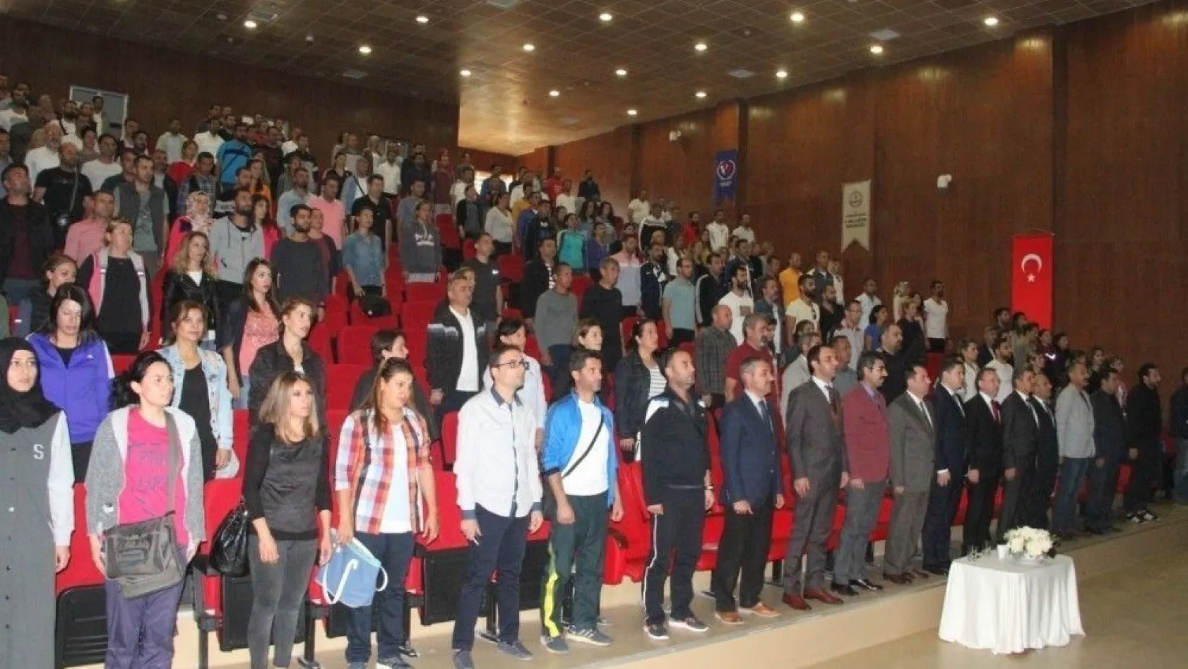 Diyarbakır'da okul sporları için değerlendirme toplantısı
