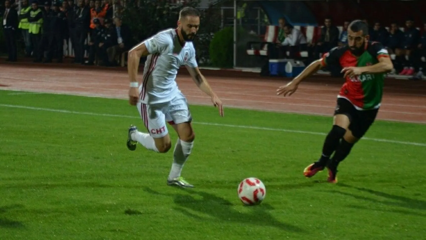TFF 2. Lig: Kahramanmaraşspor: 3 - Karşıyaka: 3
