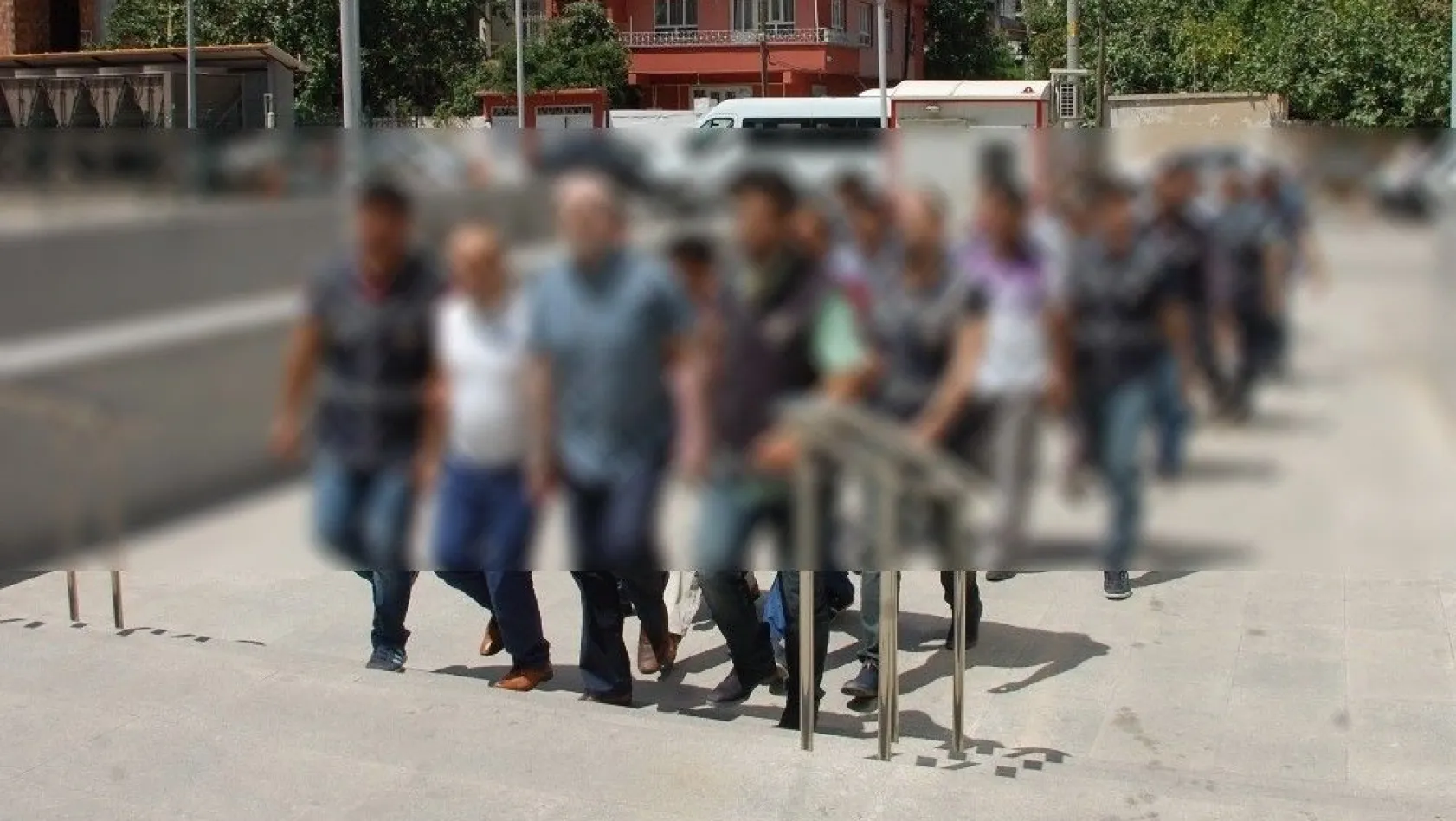 FETÖ/PDY terör örgütü üyesi 78 kişiye ceza yağdı
