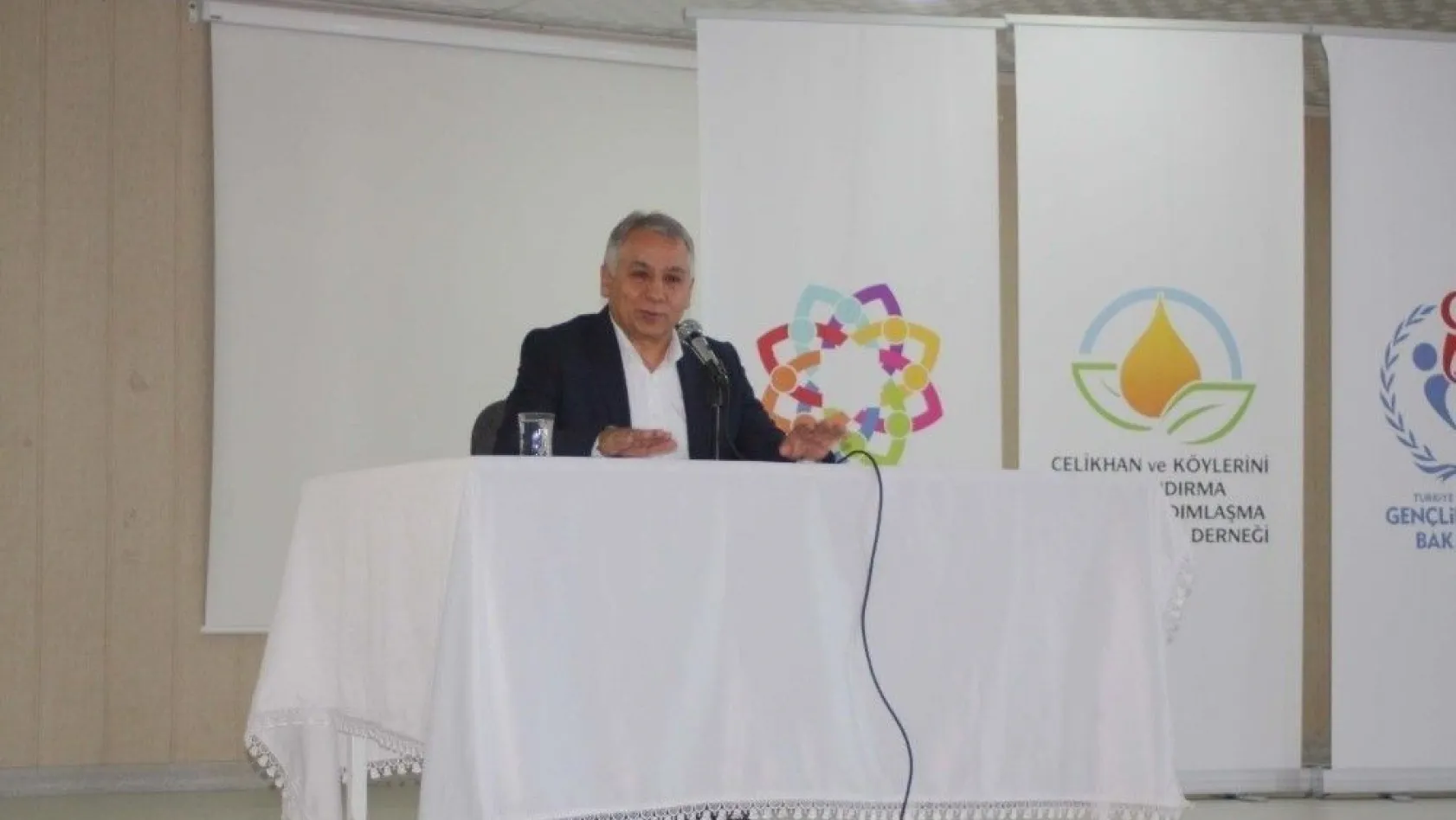 Milletvekili Boynukara 'Hedef Ülke Türkiye' konulu konferans verdi

