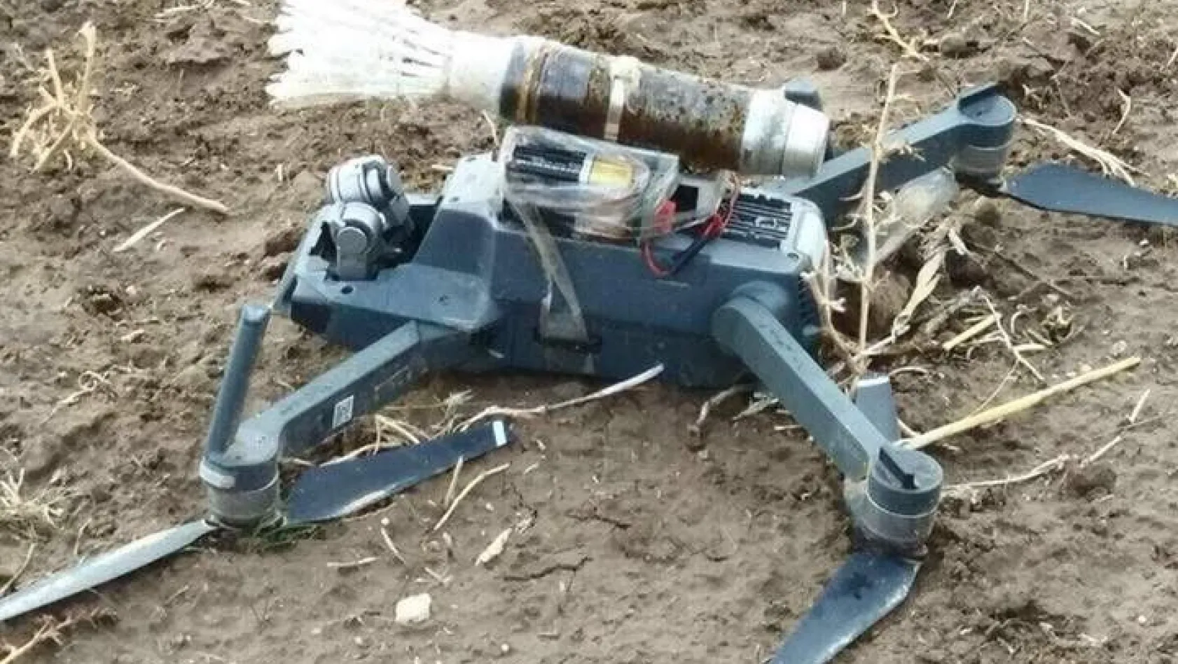 PKK'nın bomba yüklü 'drone'u düşürüldü
