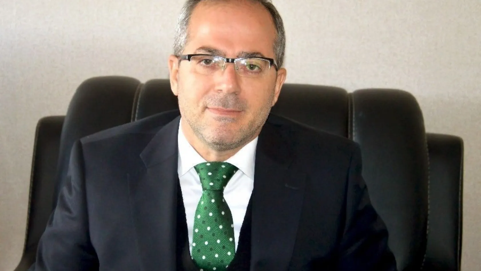 Hukukçu ve siyasetçi Aydın Altaç, ekonomiye ilişkin değerlendirmelerde bulundu
