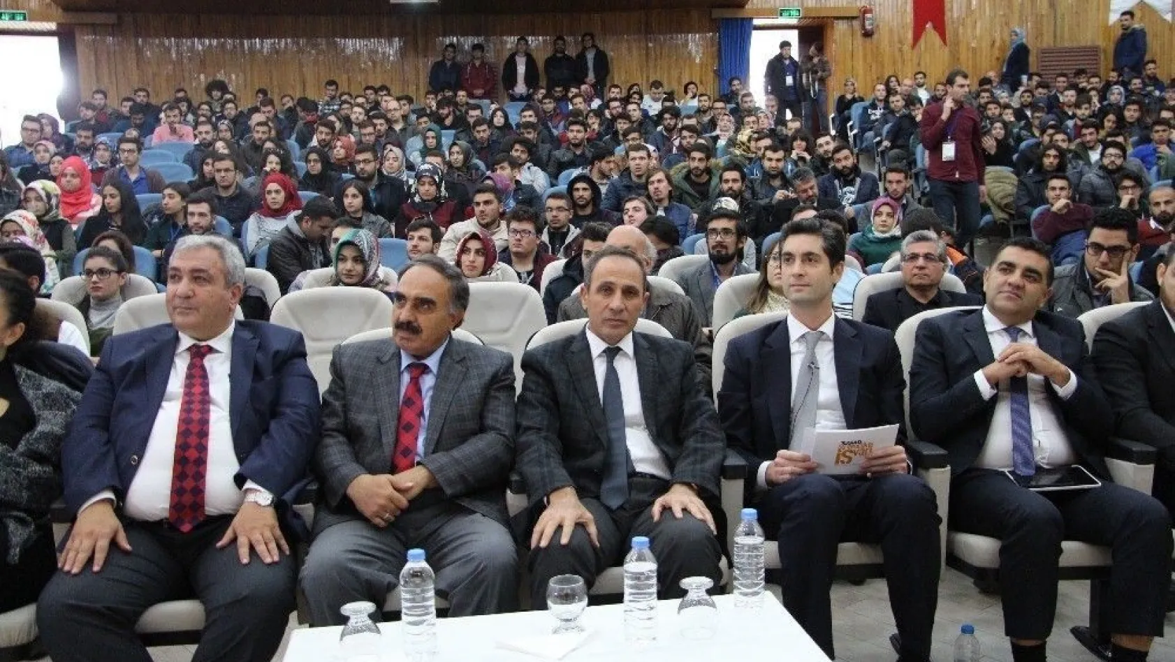 Elazığ'da  girişimcilik paneli düzenlendi