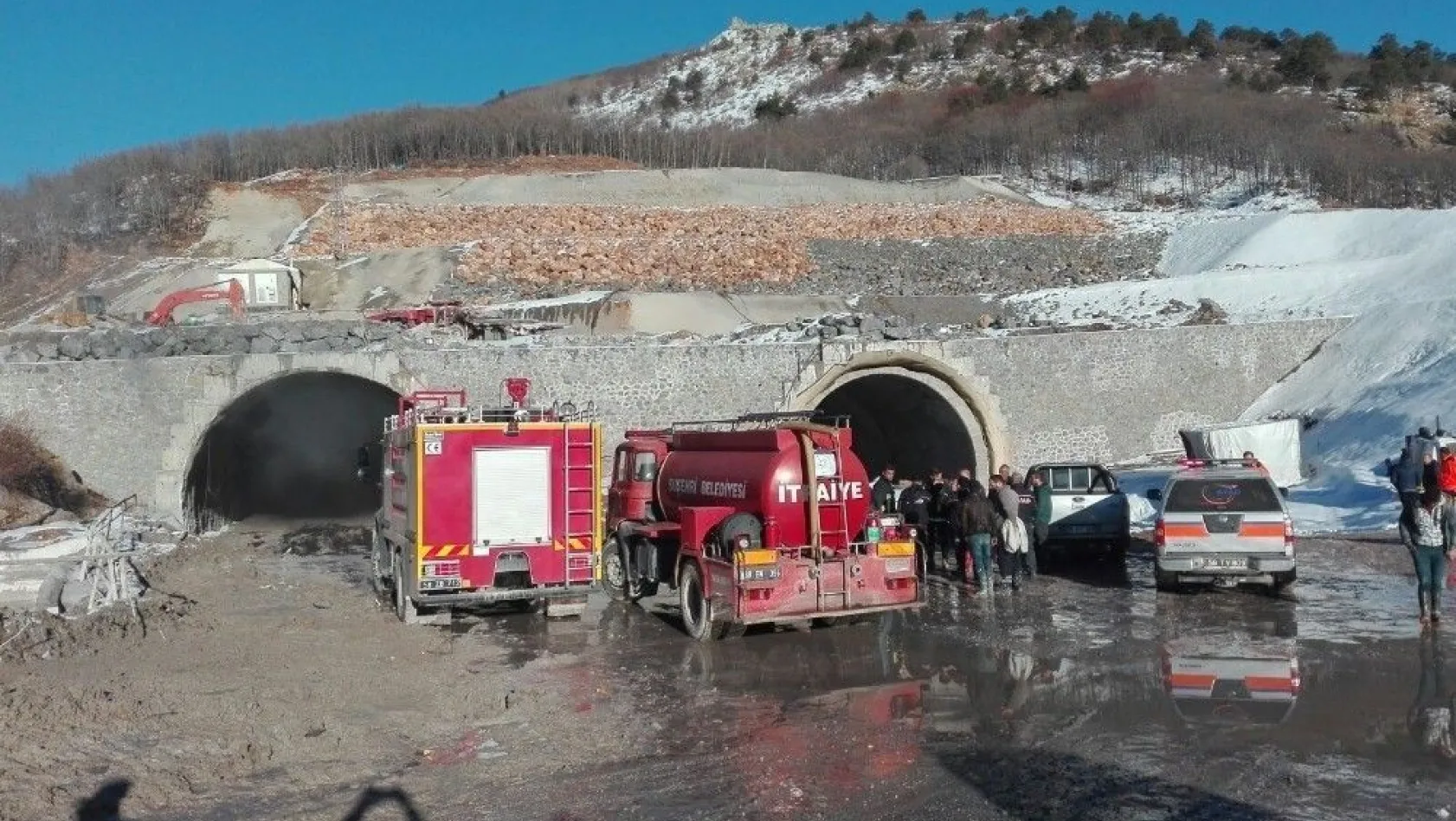 Tünel inşaatında yangın
