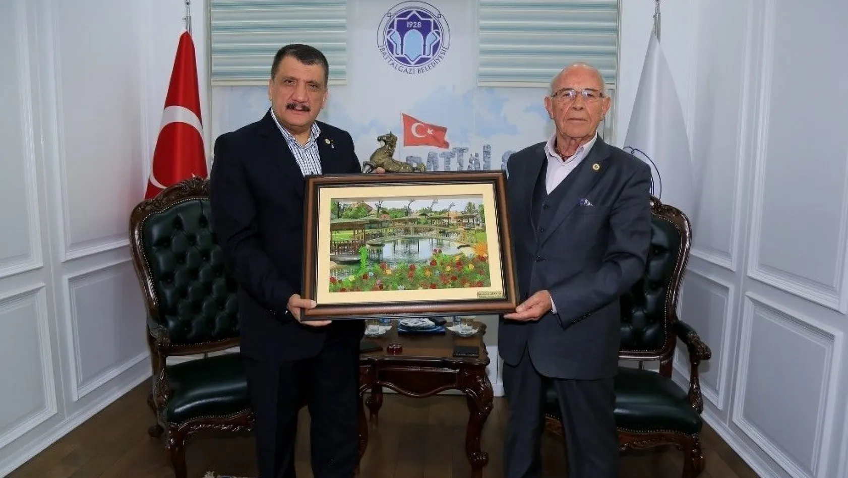 TÜRFAD yöneticileri Gürkan'ı ziyaret etti
