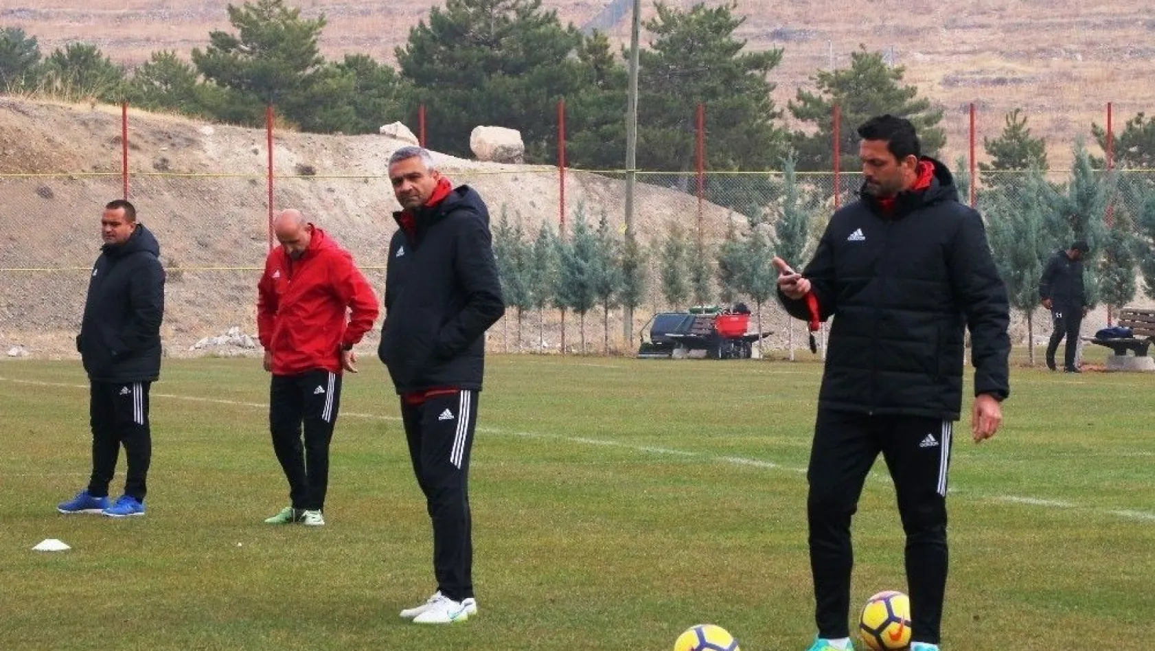 E.Yeni Malatyaspor'da Kayserispor maçı hazırlıkları sürüyor
