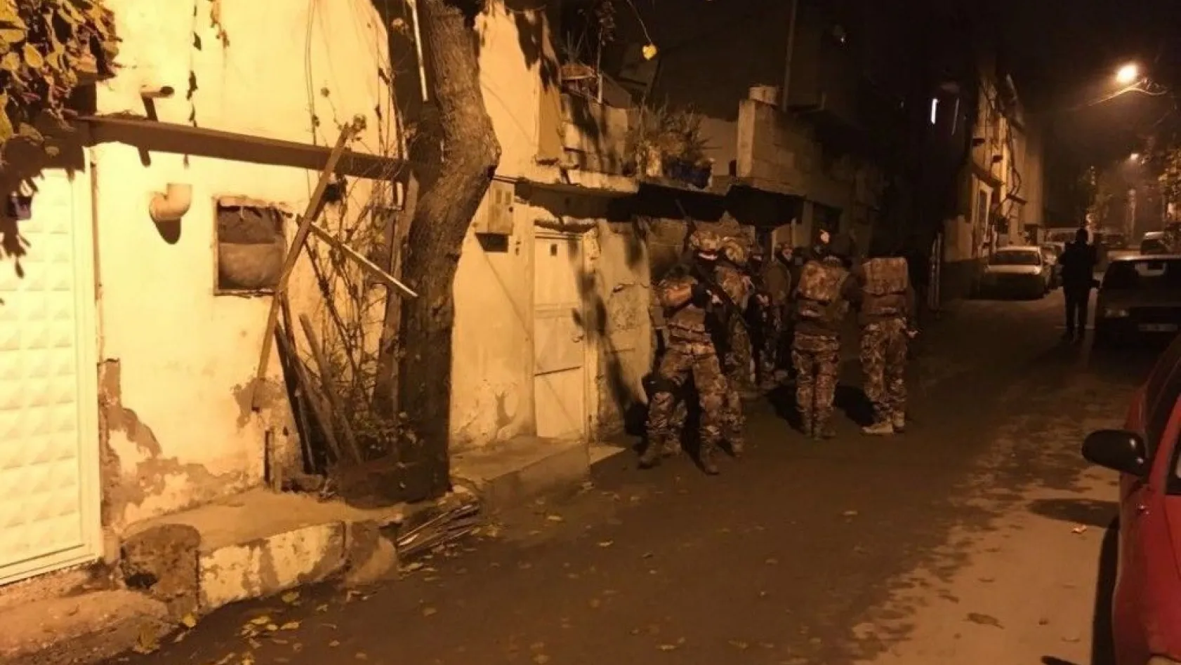 Kahramanmaraş'ta DEAŞ operasyonu: 5 gözaltı
